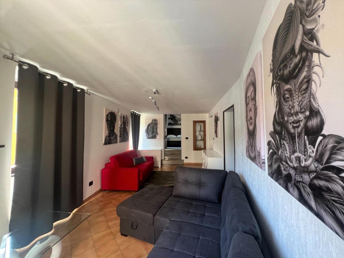 Apartment In Central Square With Lake View Лено Экстерьер фото